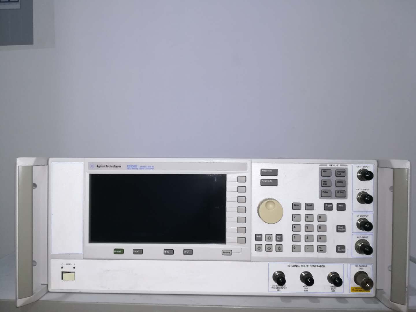 Agilent 8257D 模拟信号發生(shēng)器